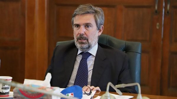 ميكيلي كواروني السفير