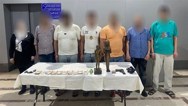 المتهمين بانتحال