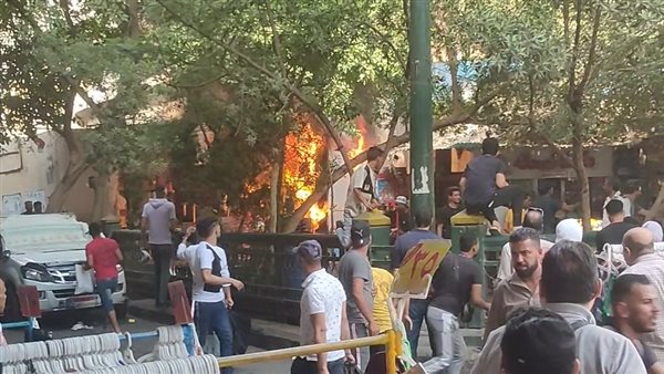 جانب من الحريق