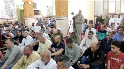 بعد الصلاة على رسول الله.. مصلون بالإسكندرية يطالبون بتكرارها كل جمعة