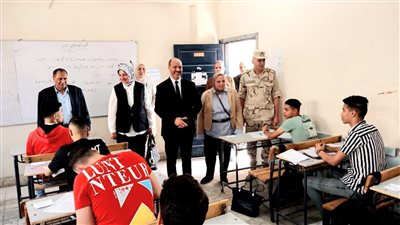 تعليم الإسكندرية: 23 ألفا و772 طالبا يؤدون امتحانات الدبلومات الفنية أمام 77 لجنة