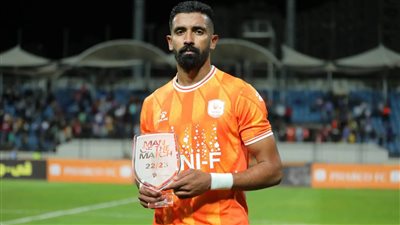 مصدر يكشف موقف فاركو من انضمام مدافع الفريق إلى الأهلي في الصيف