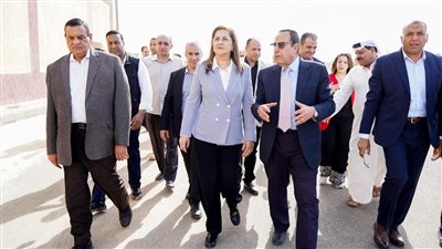 وزيرة التخطيط تتفقد منطقة الورش الحرفية بالعريش