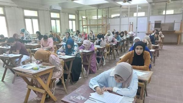 امتحانات - صورة أرشيفية