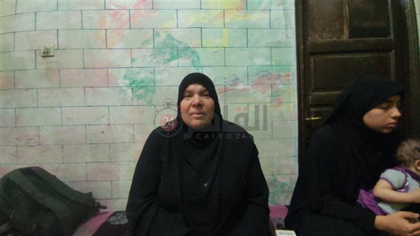 والدة شاب قُتل وصديقه