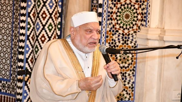 أحمد عمر هاشم 