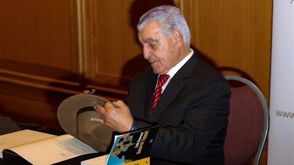 الدكتور زاهي حواس