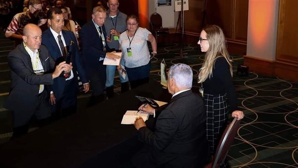 الدكتور زاهي حواس