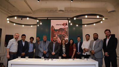 نجل أحمد خالد توفيق وتلاميذه يحتفون بـ العراب في رابع صالونات روايات مصرية للجيب