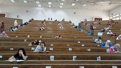 آداب حلوان تحذر طلاب الفرقة الرابعة من الغش في الامتحانات: العقوبات صارمة