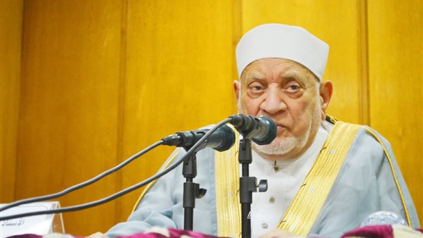 الدكتور أحمد عمر