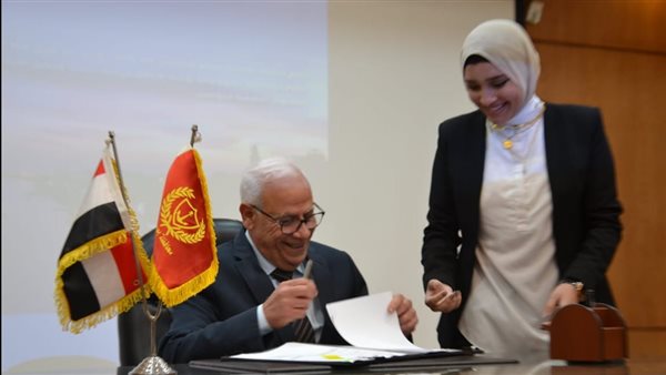 محافظ بورسعيد