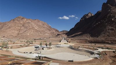 وزير الإسكان: مشروع تطوير موقع التجلي الأعظم ينسجم مع البيئة المحيطة والتراث ويستحق جائزة عالمية