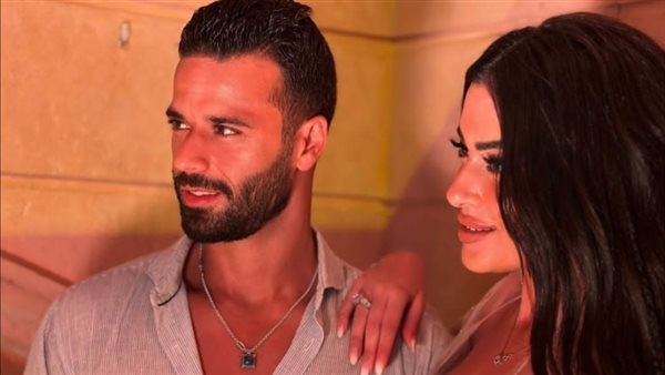 ميرنا نور الدين وزوجها