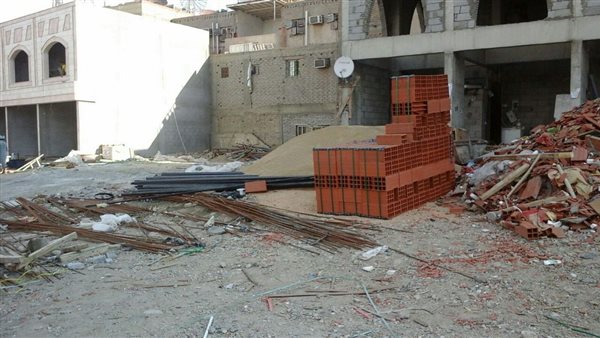 موقع بناء تحت الإنشاء