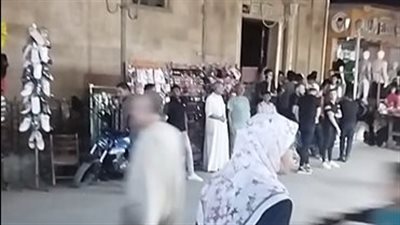 تشييع جثمان سيدة لقيت مصرعها ذبحا على يد نجلها بالشرقية| بث مباشر 