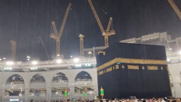 أمطار على المسجد