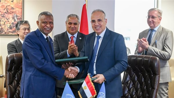 وزير الري وممثل الفاو