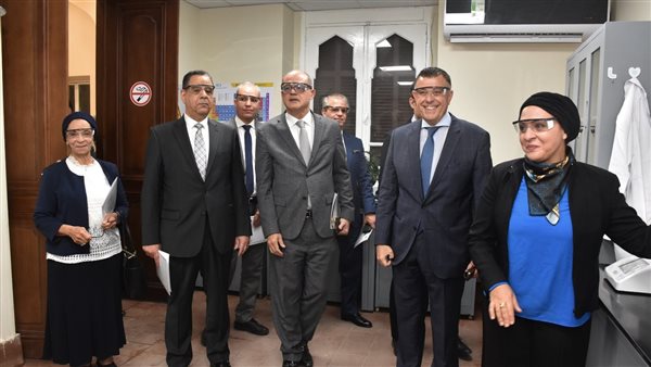 رئيس جامعة عين شمس