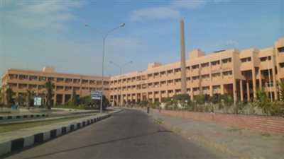 انتظام امتحانات كلية التجارة بجامعة السادات عقب تأجيلها بسبب الطقس السيئ