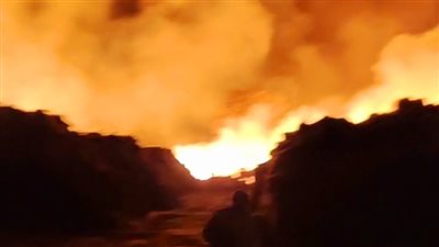 الخسائر تقدر بـ10 ملايين جنيه.. السيطرة على حريق في شونة كتان بالغربية 