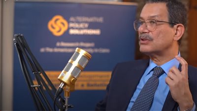 كيف فقدت مدينة بورسعيد فرصة اللحاق بـ هونج كونج؟.. وزير سابق يوضح