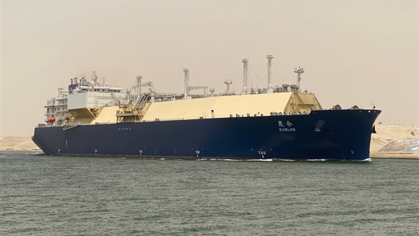 قناة السويس 