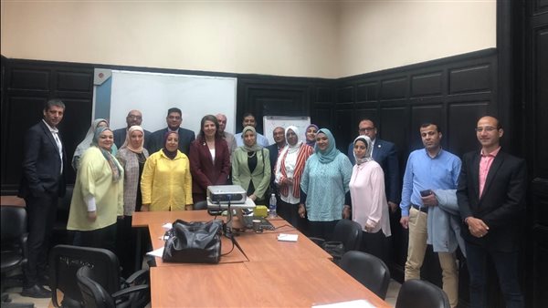 ورش عمل توعوية للعاملين