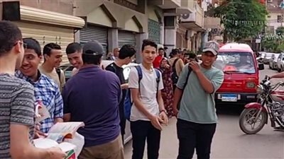توافد طلاب الثانوية الأزهرية بالقليوبية على لجان الامتحانات 