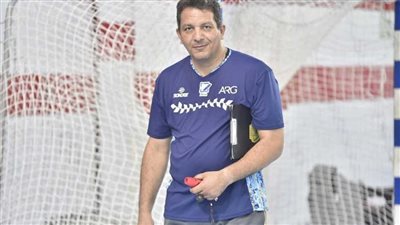 مدرب طائرة سموحة: الزمالك وقع مع إياد ثابت بما يخالف اللوائح والقوانين