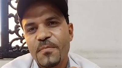 شاب يعثر على 20 ألف جنيه ويردها لصاحبها بسوهاج: ظروفي صعبة بس رفضت آخدهم عشان حرام | بث مباشر