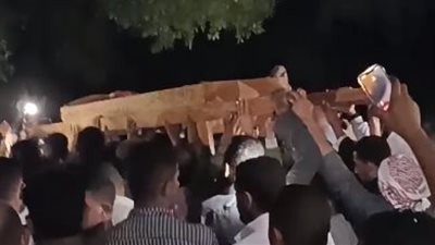 5 من أسرة واحدة.. تشييع جنازة ضحايا حادث تصادم قطار بتوك توك في البحيرة | بث مباشر