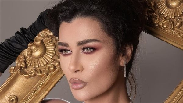 نادين الراسي 