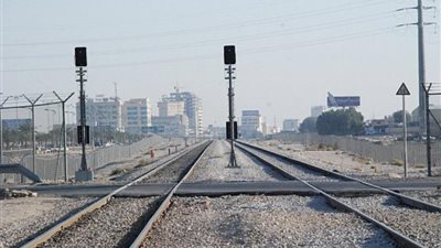 وزارة النقل تواصل حملتها التوعوية للحفاظ على مرفق السكك الحديدية