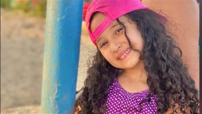 أنقذوا حياة دونسيلا.. شقيقة طفلة مصابة بالسرطان تستغيث لعلاجها في 57357: المرض انتشر في أسبوعين