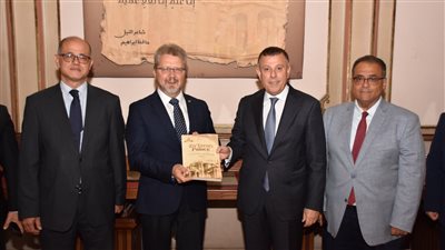 رئيس جامعة عين شمس يستقبل سفير ليتوانيا بالقاهرة لبحث سبل التعاون في مجالات القطاع الطبي