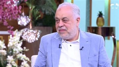 دار إقامة مجانية لكبار الفنانين وعودة حلا شيحة مش قراري.. أبرز تصريحات أشرف زكي