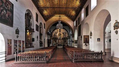 قديسين بالنهار وشياطين بالليل.. وكالة الأنباء الفرنسية تنشر تحقيقًا عن انتهاكات القساوسة ضد الأطفال والشباب