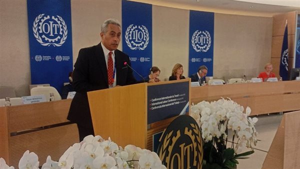 وزير العمل أمام مؤتمر