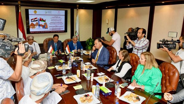 كرم جبر خلال المنتدى