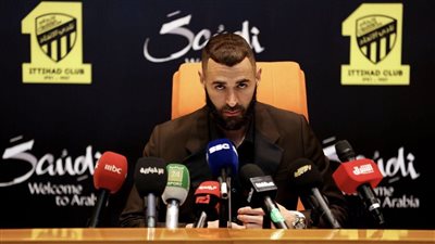 3 مشاهد من حفل تقديم كريم بنزيما المبهر في اتحاد جدة 