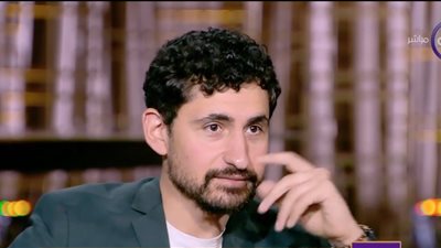 أمير المصري: بدأت أترشح لـ أدوار مختلفة غير المألوف عن الممثل العربي.. وأكلت ضفادع قبل كدا