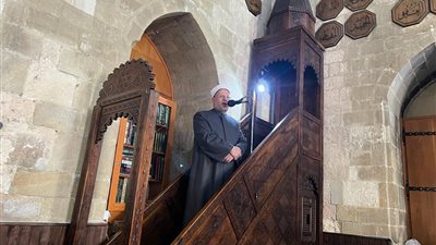 المفتي: الإنابة في الحج والعمرة مشروعة وفق ضوابط.. والدين يرفض تسليع العبادات واتخاذها وظيفة