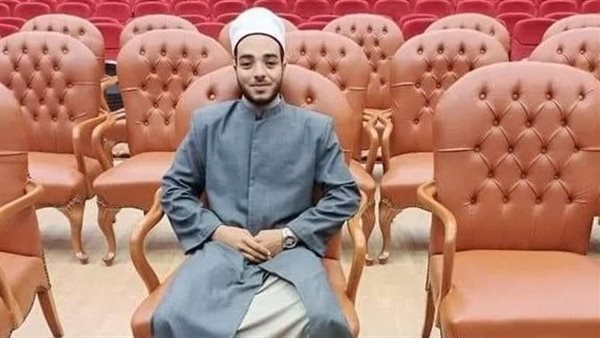 وفاة طالب أزهري بقنا