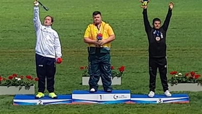 سيف بدر ابن البحيرة من متحدي الإعاقة يحصد الميدالية البرونزية بدورة الألعاب العالمية بفرنسا