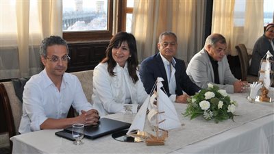 وزير الهجرة السابقة تشدد على الاهتمام بالصحة النفسية وتطالب بالحد من ظاهرة التنمر 