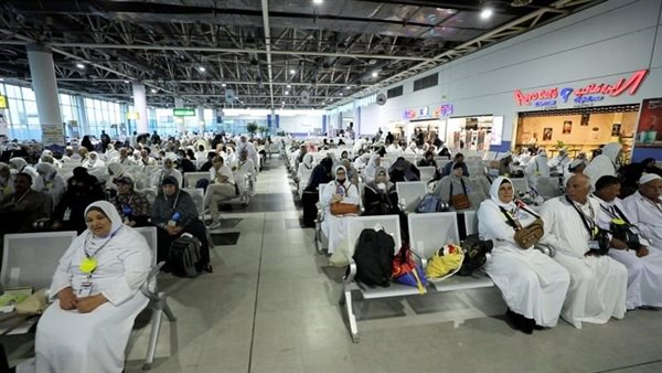 بدء مغادرة أول فوج