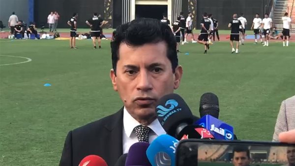 أشرف صبحي وزير الشباب