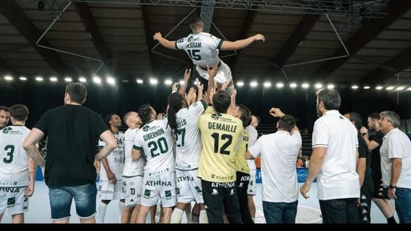 وداع اللاعبين لأحمد