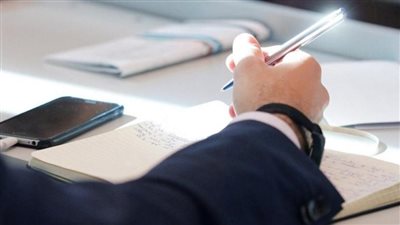 استعدادًا لانطلاق الامتحانات.. وصول مظاريف أسئلة الثانوية العامة للجان 